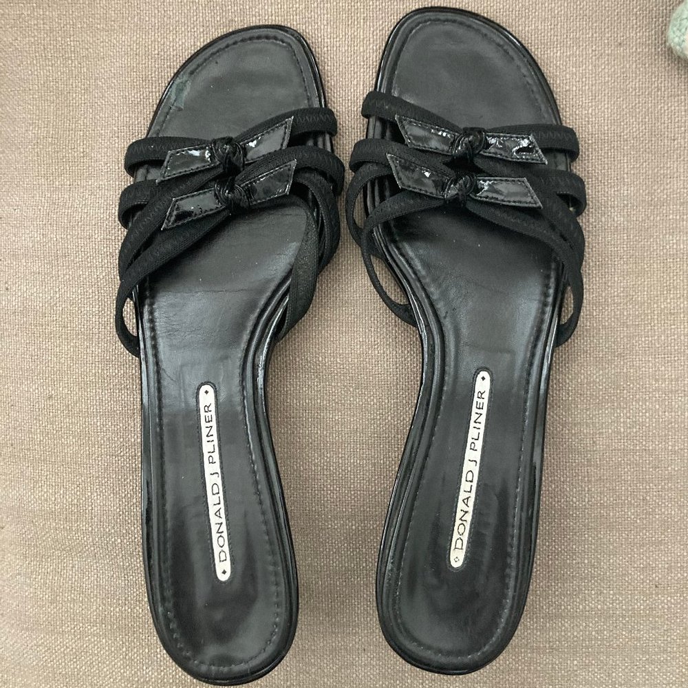 Donald J Pliner Black Slip on Strap Sandals 8 1/2